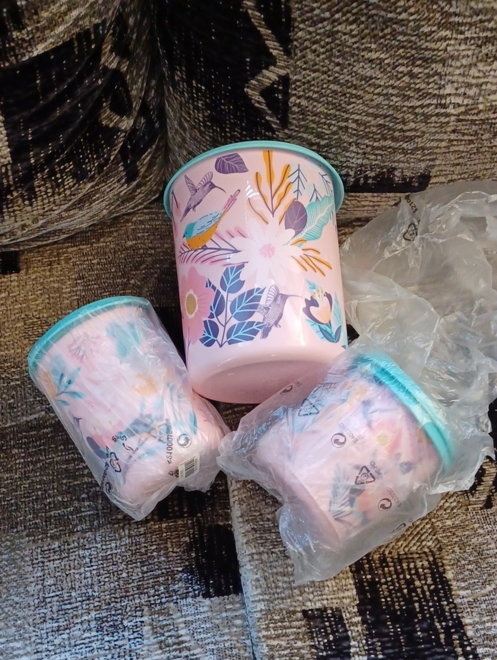 2/$70 New Tupperware Bird & Floral Pink Canister Set Of 4 with Teal Lid